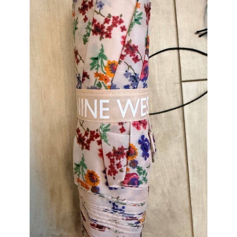 Nine West Carabiner Handle Umbrella Compact 44in Canopy Floral Pink Burgundy NWT - Picture 6 of 11
